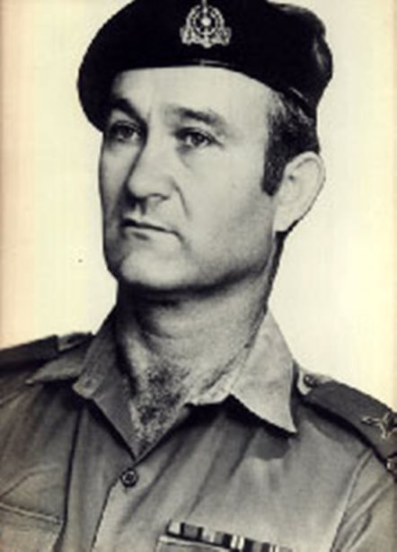 תמונה של מפקד חדש לחיל החימוש  - תא"ל ד"ר אלעזר ברק (ז"ל) - 1978 - 1973 