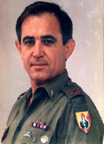 תמונה של מפקד חדש לחיל החימוש  - תא"ל צבי אורן - 1991 - 1988 